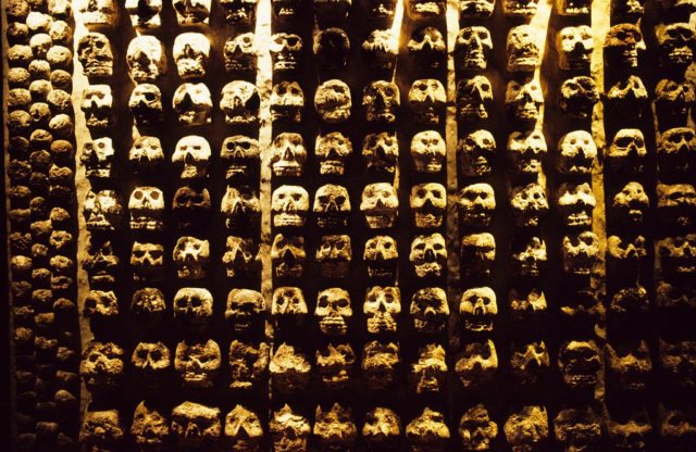 Tzompantli skull rack 