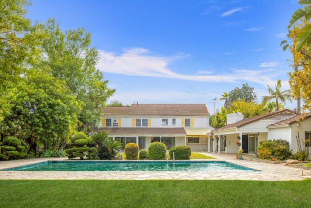 Backyard of Betty White's Brentwood Home 