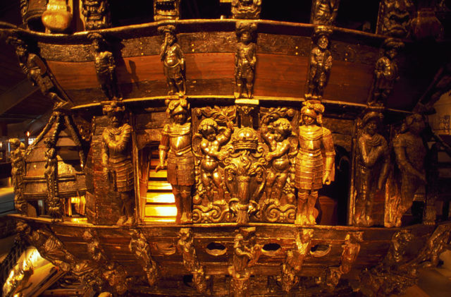 Gold statuettes on the Vasa