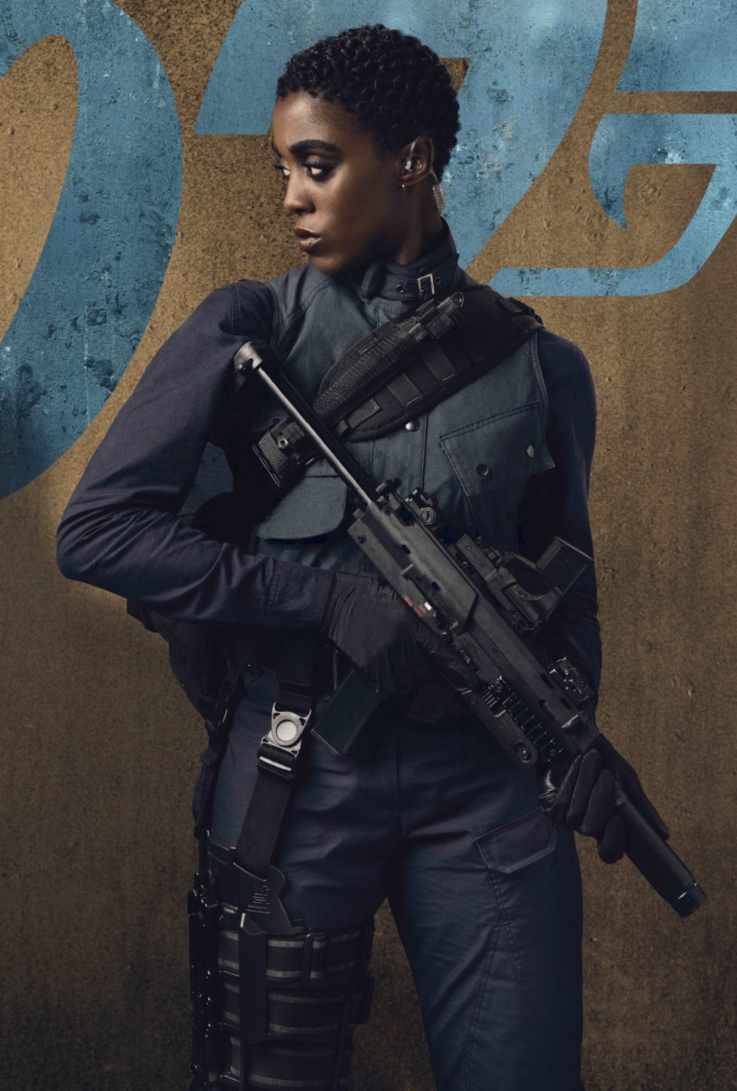 ‘No Time to Die’ Actress Ana de Armas Weighs in on Whether Bond Should