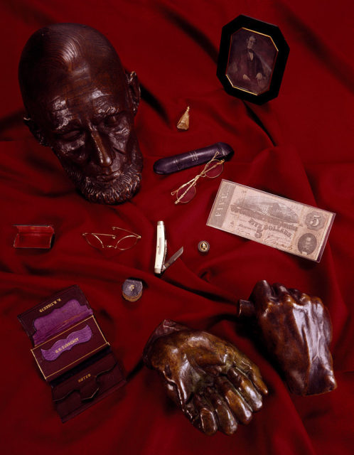 Lincoln's death mask and personal items on display