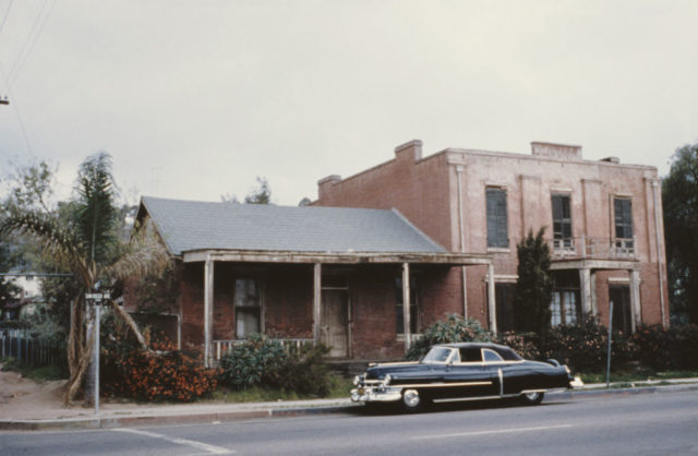 The run-down looking Whaley House in 1965