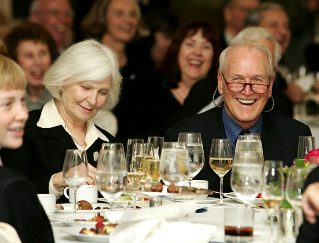 Woodward and Newman attend an event in 2005