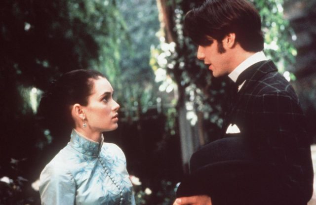 Winona Ryder and Keanu Reeves in period clothing
