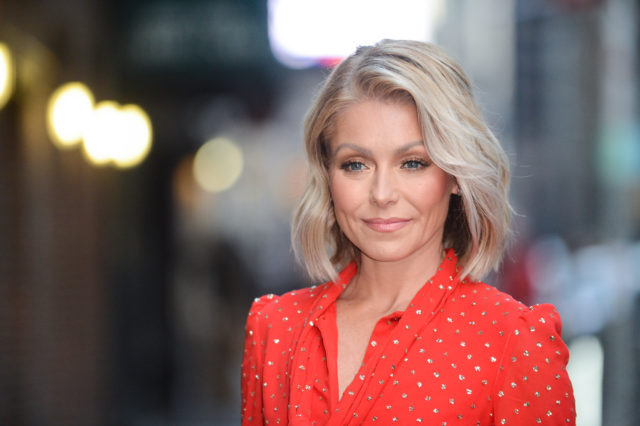 Headshot of Kelly Ripa