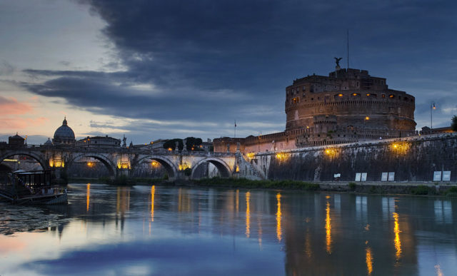 Sunset view of the Castel Sant'Angelo 