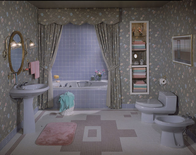 A 1985 bathroom