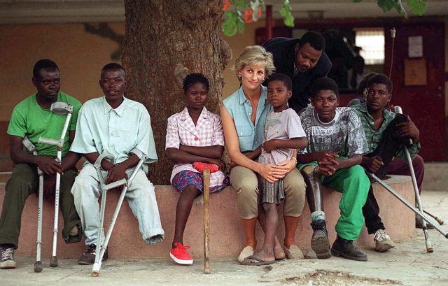 Diana with children injured by mines