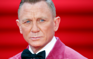 Daniel Craig posing on a red carpet