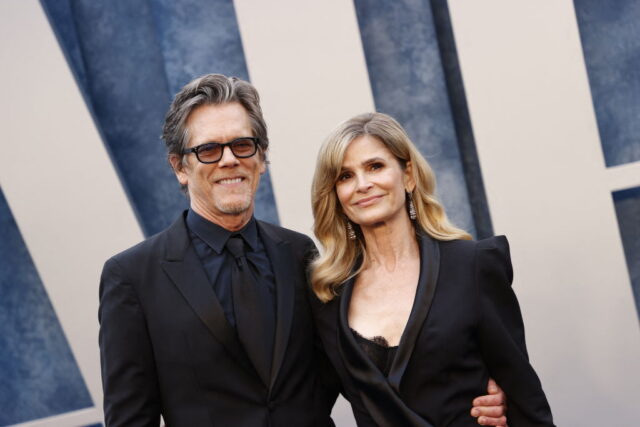 Kevin Bacon and Kyra Sedgwick at a red carpet event