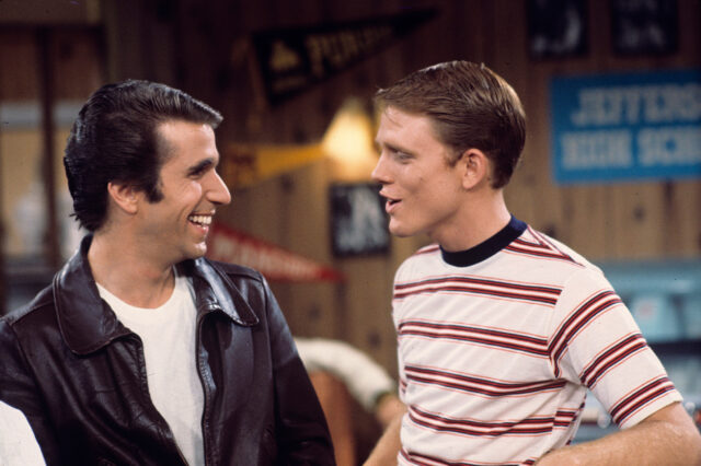 Winkler and Ron Howard face to face in a Happy Days scene