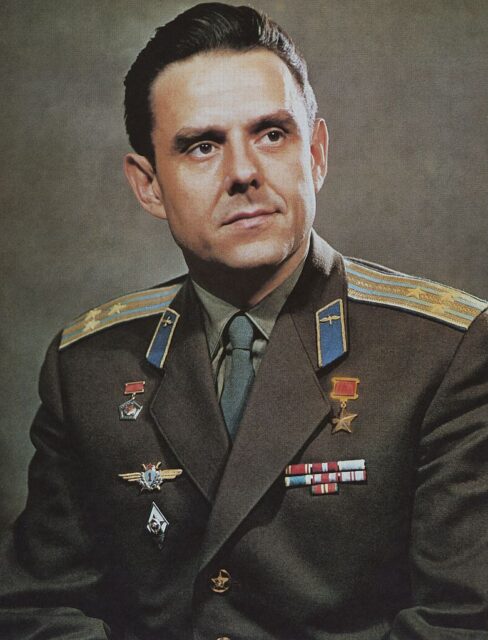 Vladimir Komarov posing for a portrait in military uniform. 