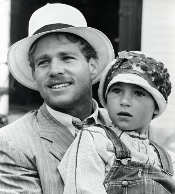 Ryan and Tatum O'Neal as Moses Pray and Addie Loggins in 'Paper Moon'
