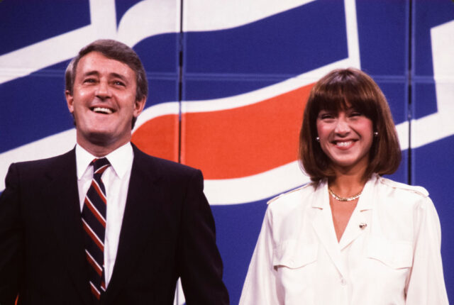 Brian Mulroney standing with his wife, Mila