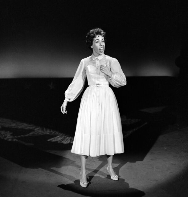 Carol Burnett performing.