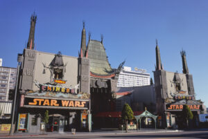 grauman's chinese theater in hollywood, 1977