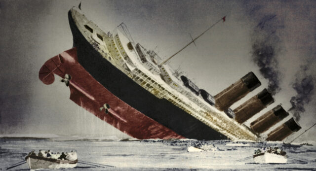 illustration of the sinking of the lusitania on may 7 1915