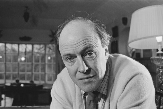 Headshot of Roald Dahl.